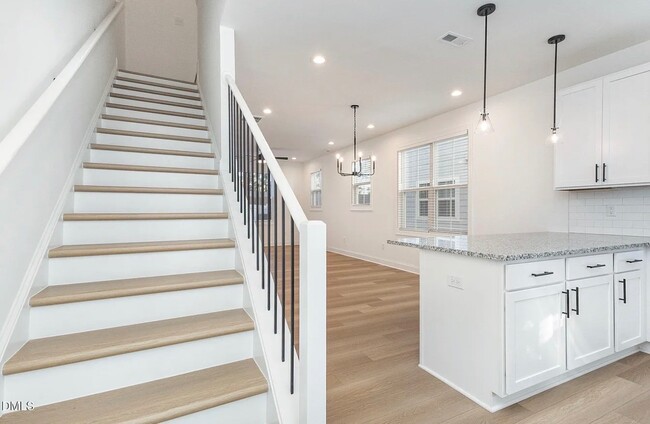 Building Photo - 4801 Gossamer Ln