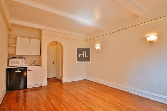 Building Photo - Studio,Waverly Place,