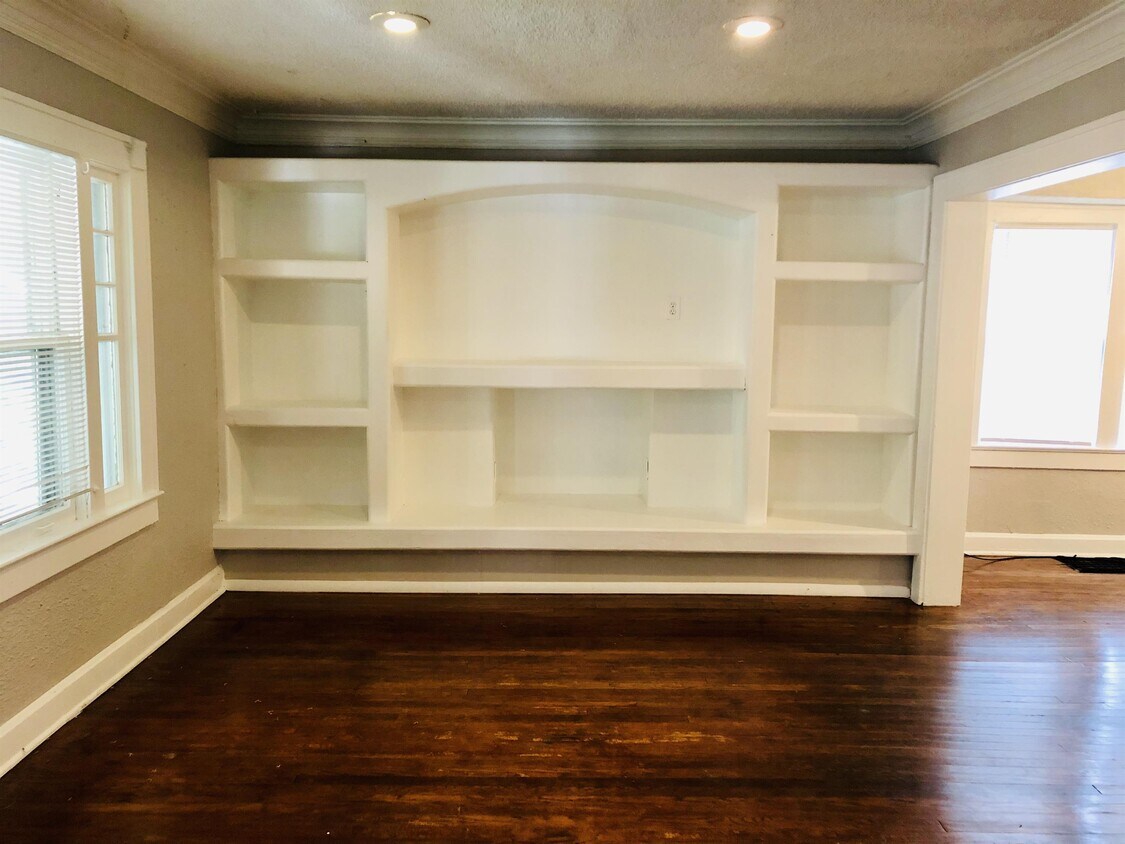 Foto principal - 3414 Bales Ave