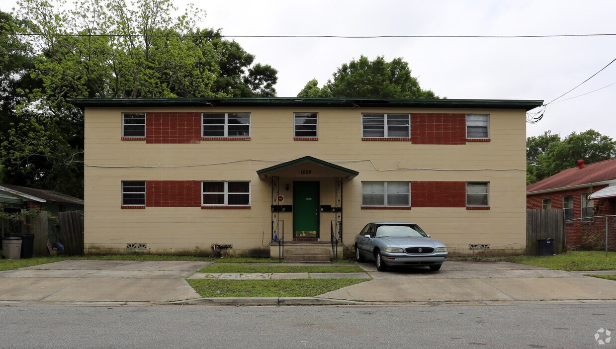 Building Photo - 1658 10th St