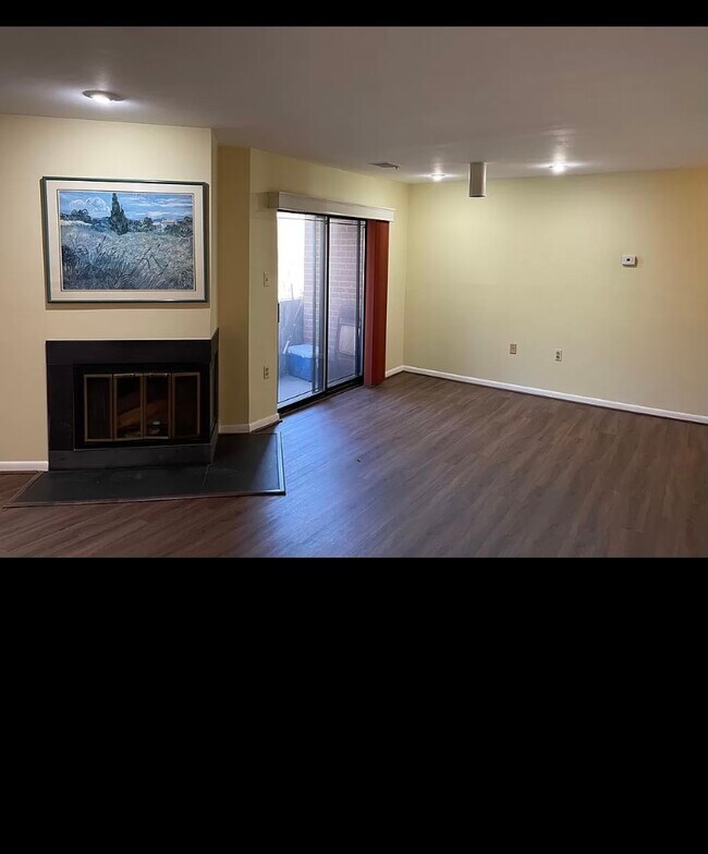 Foto del edificio - 1704 Mt Washington Ct