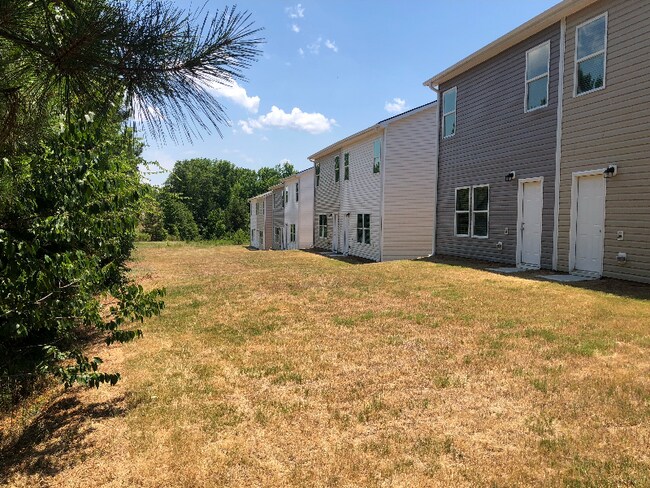 Foto del edificio - 448 Oakwood Dr NW