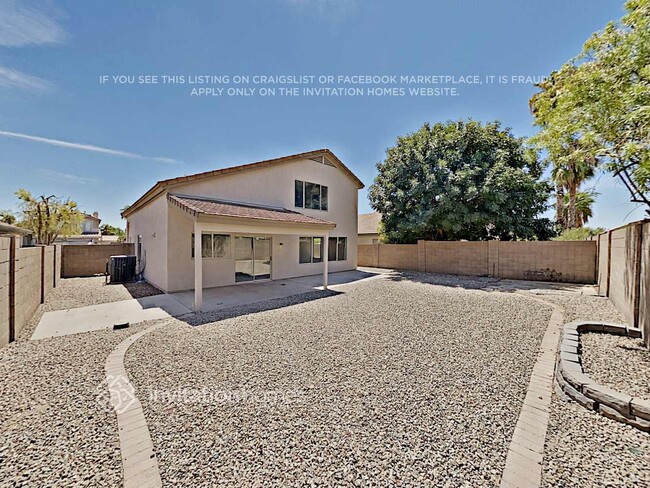 Building Photo - 3048 E Millbrae Ln