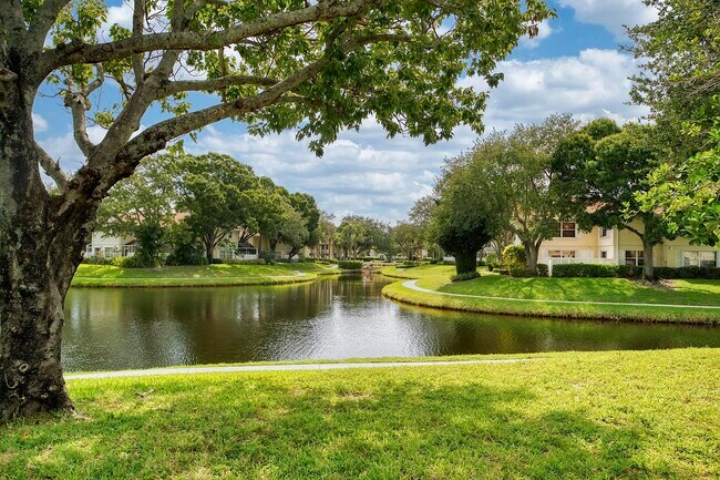 Foto del edificio - 8159 Andover Ct