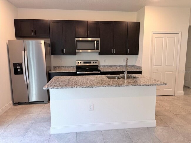 Building Photo - 14388 SW 45th Cir