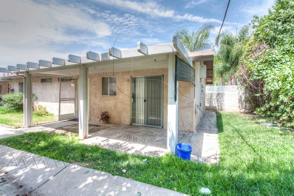 Primary Photo - 33062 Adelfa St