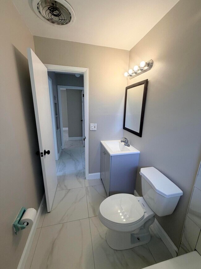 Foto del edificio - 6036 Westover Rd