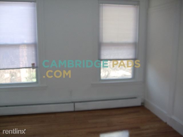 Building Photo - 35 Brookline St