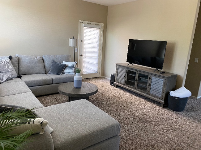 Photo - 7742 W Palm Ln Townhome