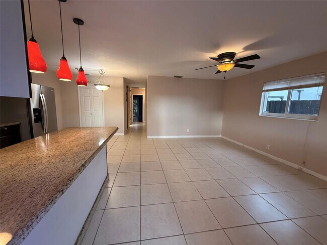 Foto del edificio - 5620 NE 2nd Terrace