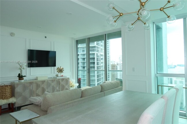 Foto del edificio - 500 Brickell Ave