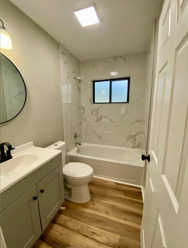 Foto del edificio - 4540 Creighton Rd