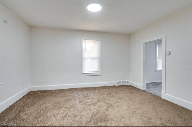 Foto del edificio - 6701 Gertrude Ave