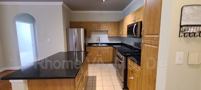 Building Photo - 12937 Centre Park Cir