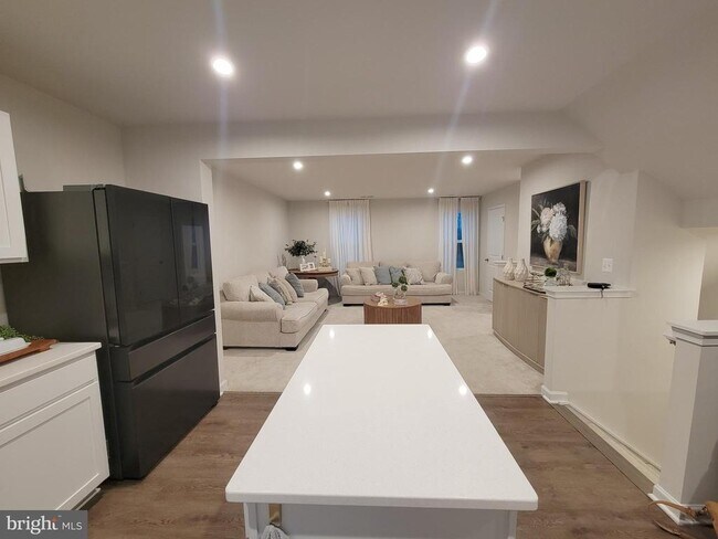 Foto del edificio - 2582 Laurel Pk Dr