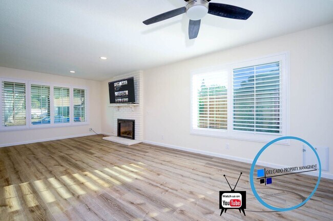 Building Photo - Benicia gorgeous 4bedroom split-level home