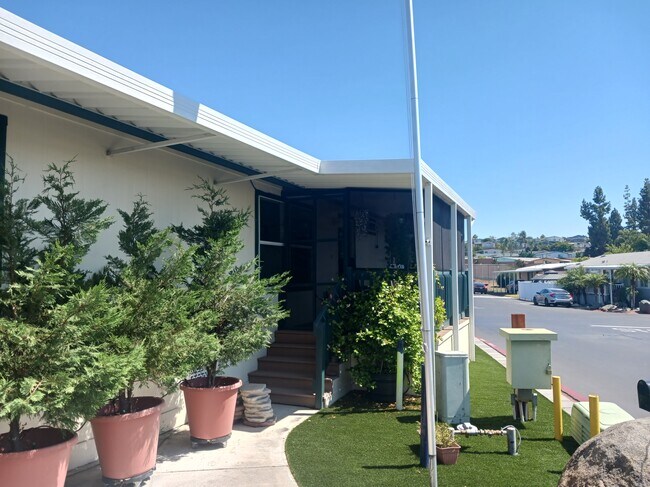 Foto del edificio - 1750 W Citracado Pkwy