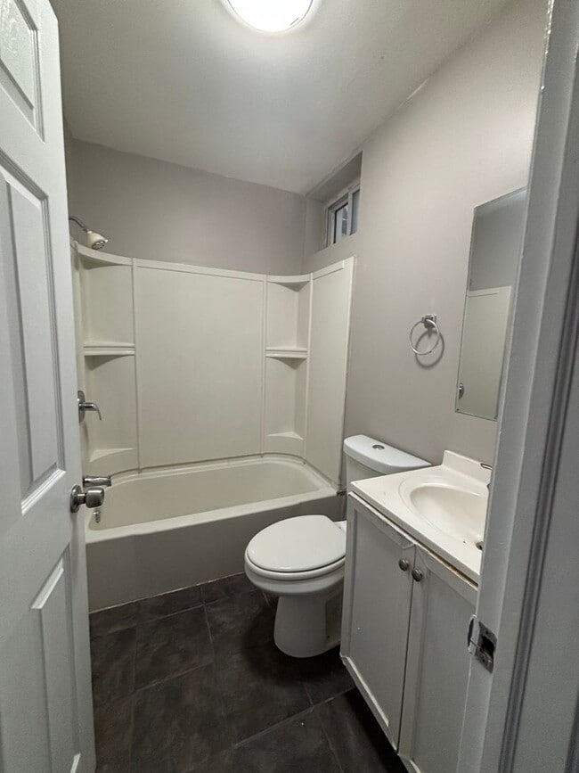 Building Photo - Cozy 2-Bedroom, 2-Bath Single-Family Home Near Fishtown – Available Now!