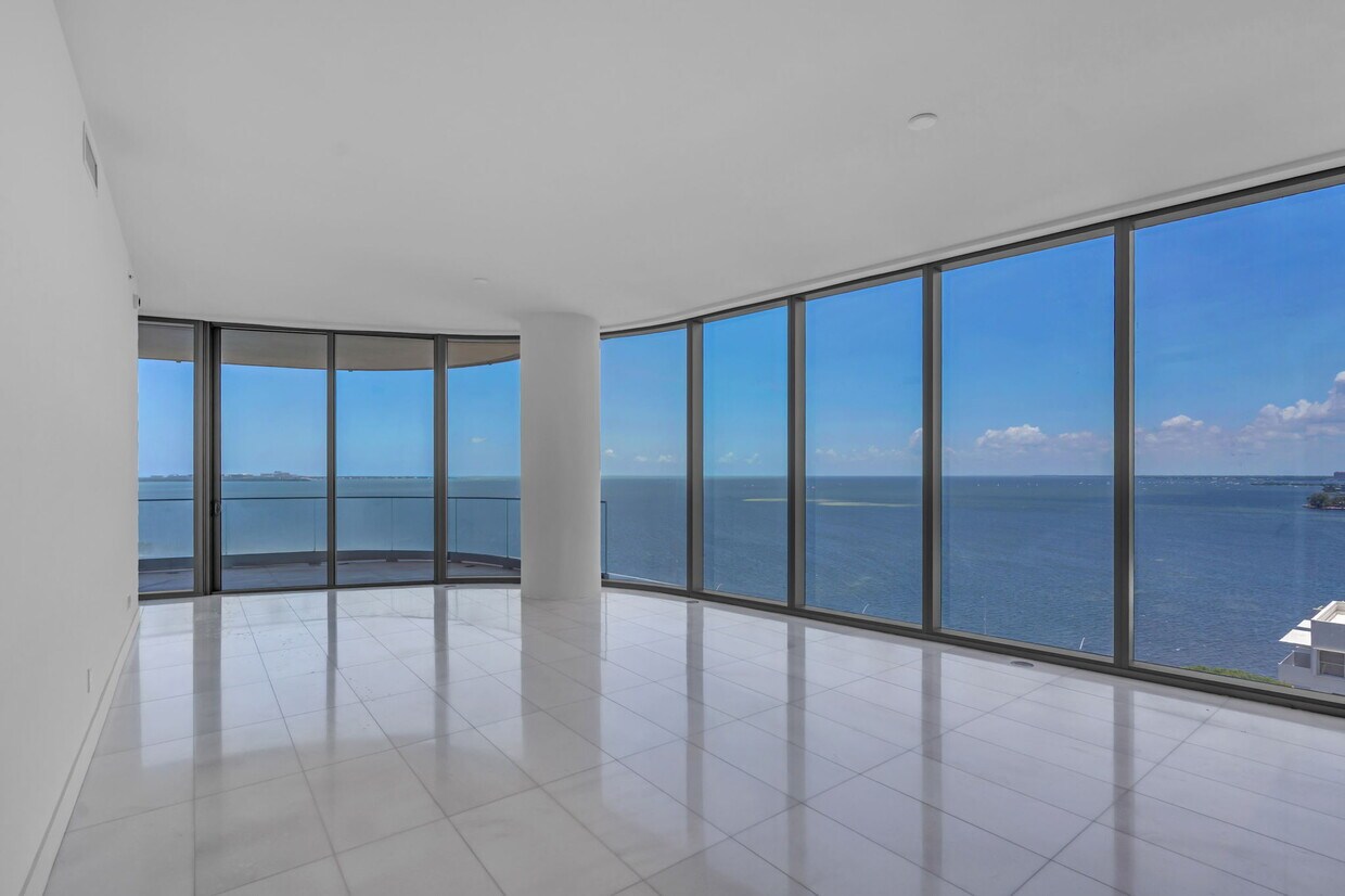 Photo - 175 SE 25th Rd (Miami, FL)