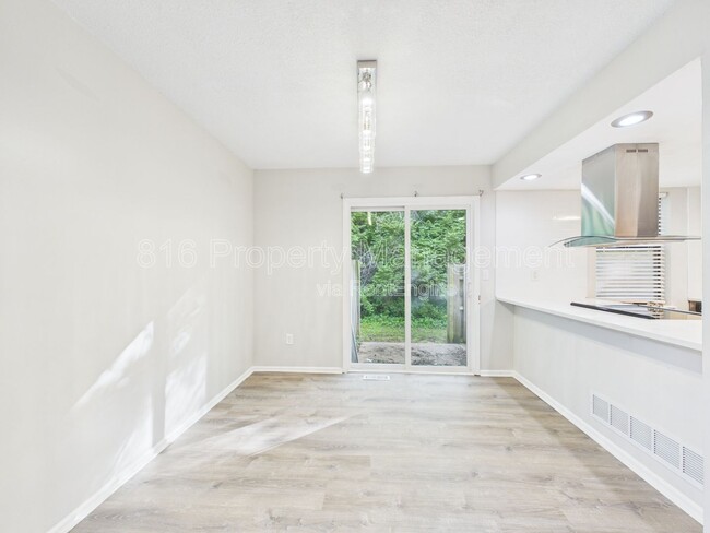 Building Photo - 3108 Eaton St