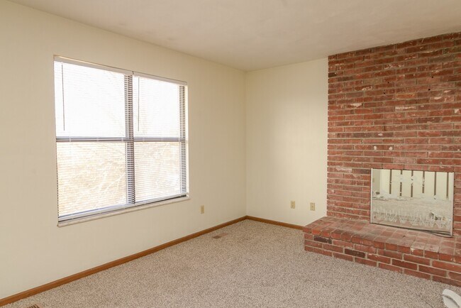 Building Photo - 2203 Weathered Rock Rd