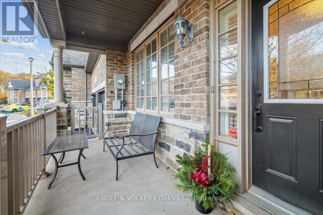 Building Photo - 3353 Liptay Ave