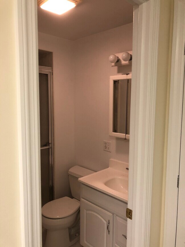 bathroom - 5940 69th Pl