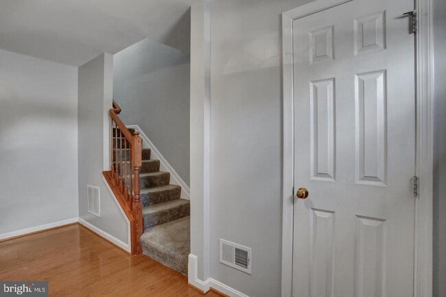 Building Photo - 64 Milestone Ct