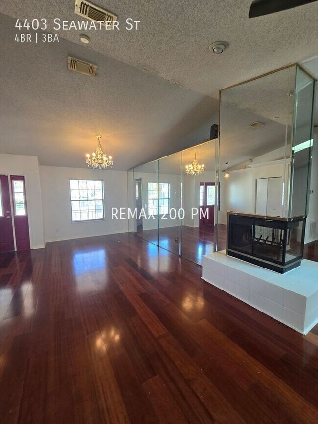 Photo - 4403 Seawater St House