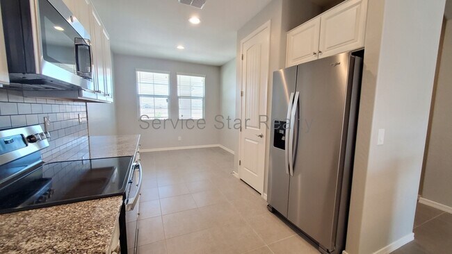Building Photo - 2836 W Havasu Dr