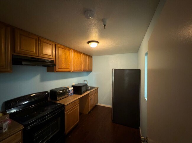 Foto del edificio - 17814 Murphy Pkwy