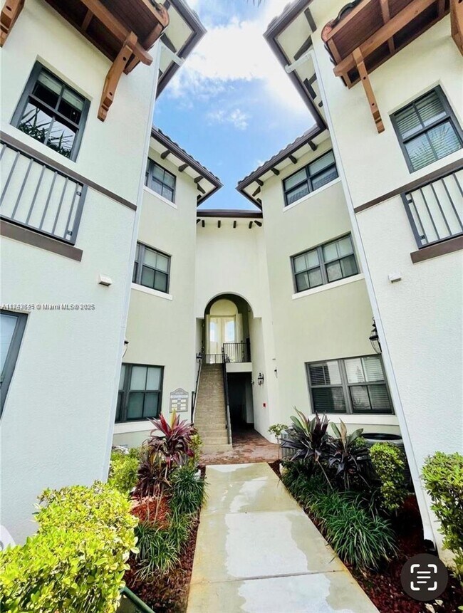 Foto del edificio - 10620 NW 88th St