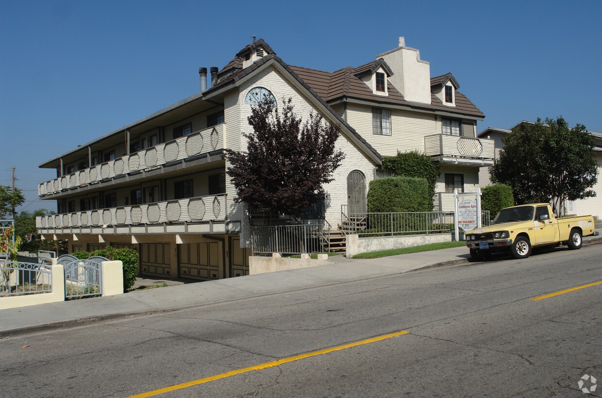 10129 Commerce Ave, Tujunga, CA 91042 Apartments in Tujunga, CA