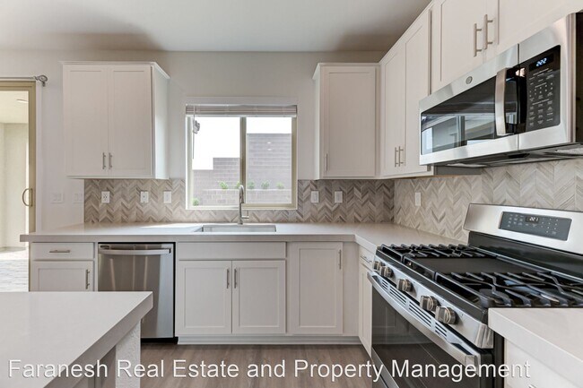 Foto del edificio - 3 br, 3 bath House - 11837 Pelican Butte Ave