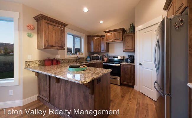Foto del edificio - 837 Dusty Trail Rd