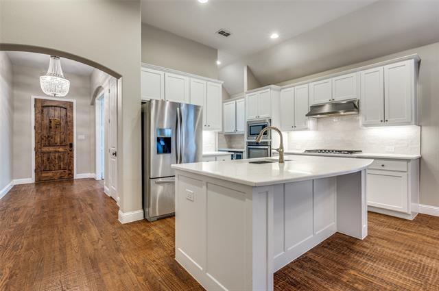 Foto del edificio - 1200 Skyflower Ln