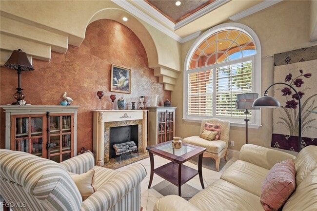 Foto del edificio - 18150 Old Pelican Bay Dr