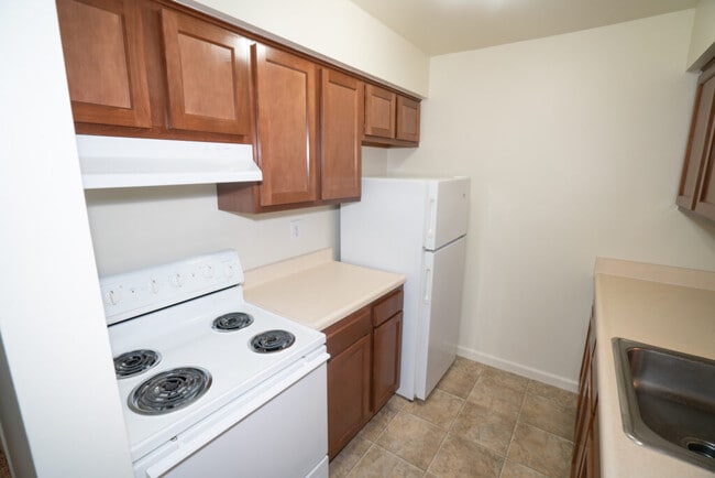 Building Photo - Heritage Grove Apartments