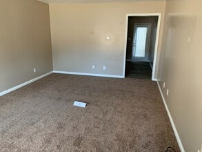 Building Photo - 1806 Kraig Dr