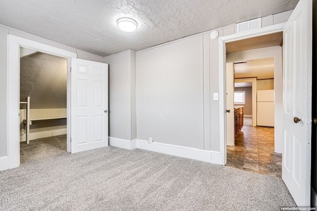 Building Photo - 1350 Manitowoc Rd