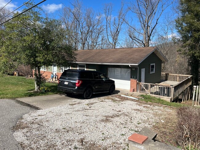 Building Photo - 2207 Smith Rd