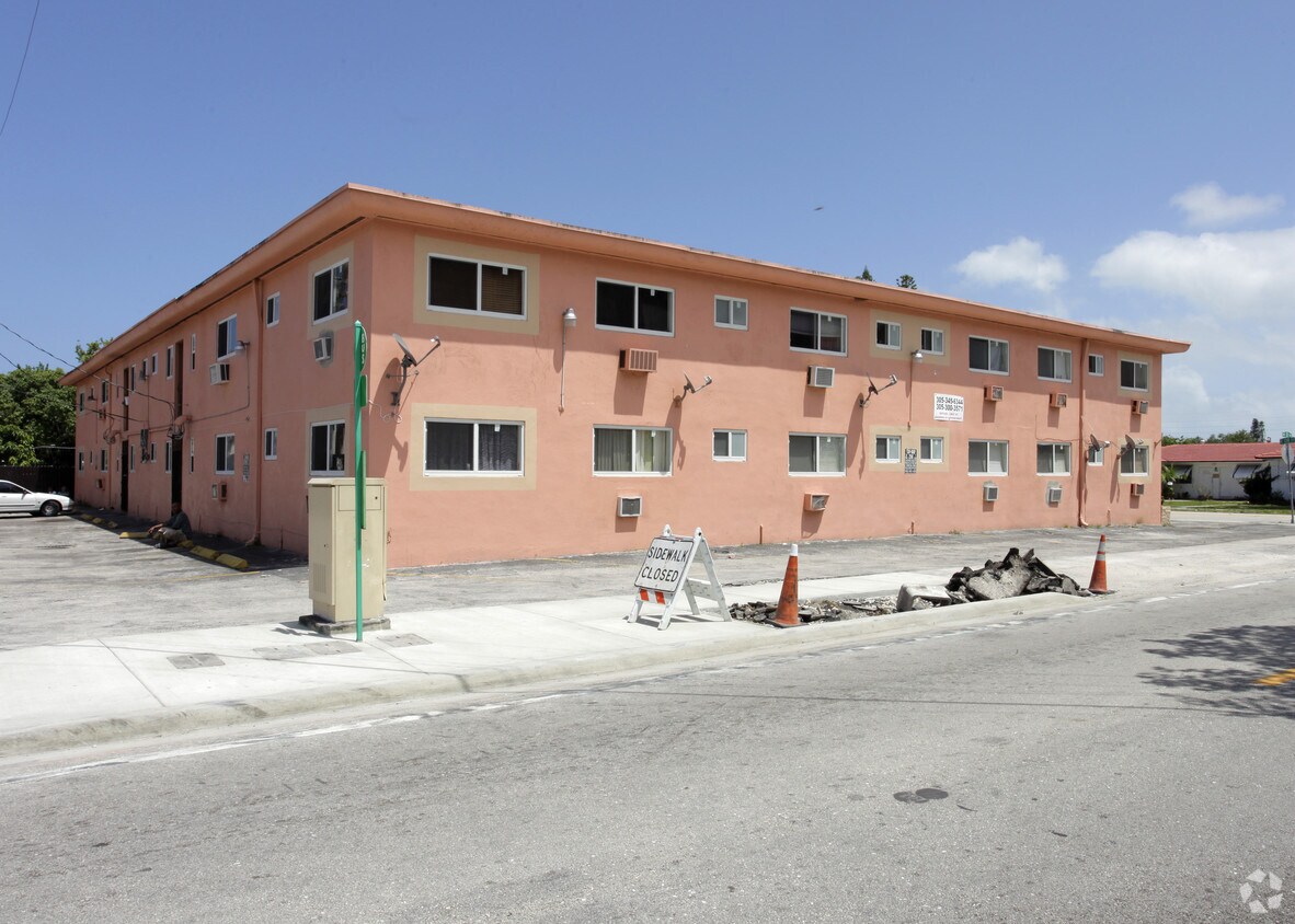 Building Photo - Dixie Bell Apartments