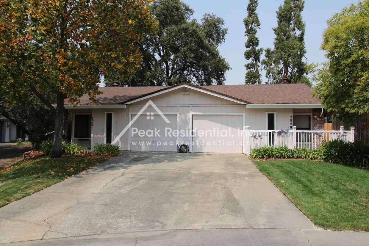 Primary Photo - 2 br, 1 bath House - 4849 Holyoke Wy