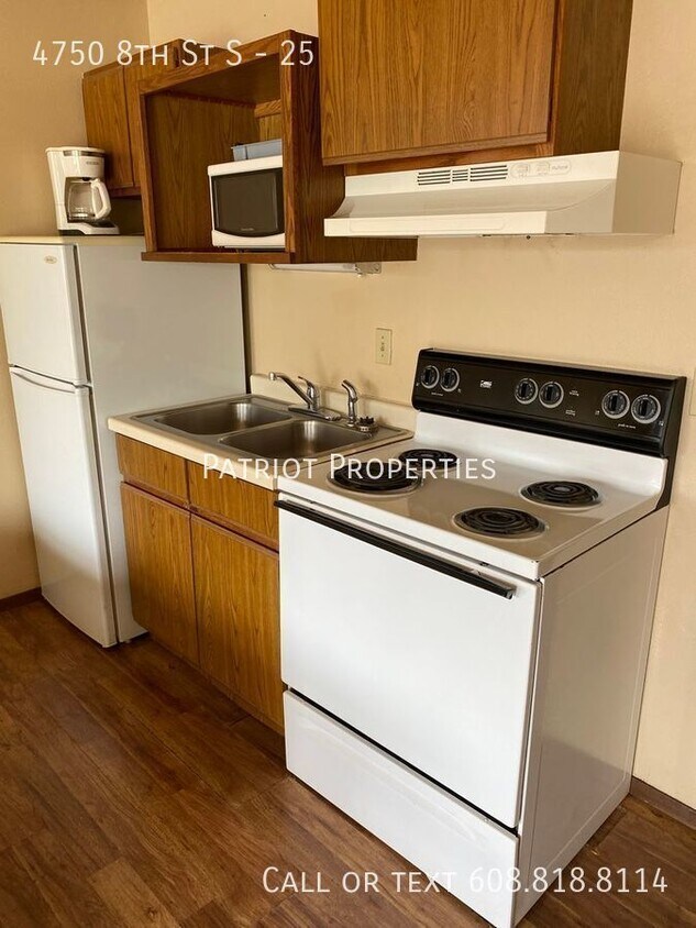 4750 8th St S Unit 25, Wisconsin Rapids, WI 54494 Room for Rent in