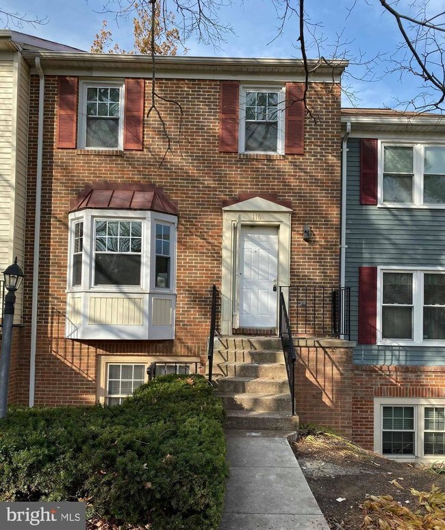 116 Kettle Ct Baltimore, MD 21244 - Alquileres en Baltimore, MD