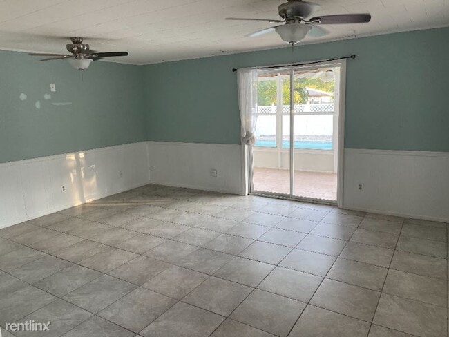 Building Photo - 3 br, 2 bath House - 2990 10th St N