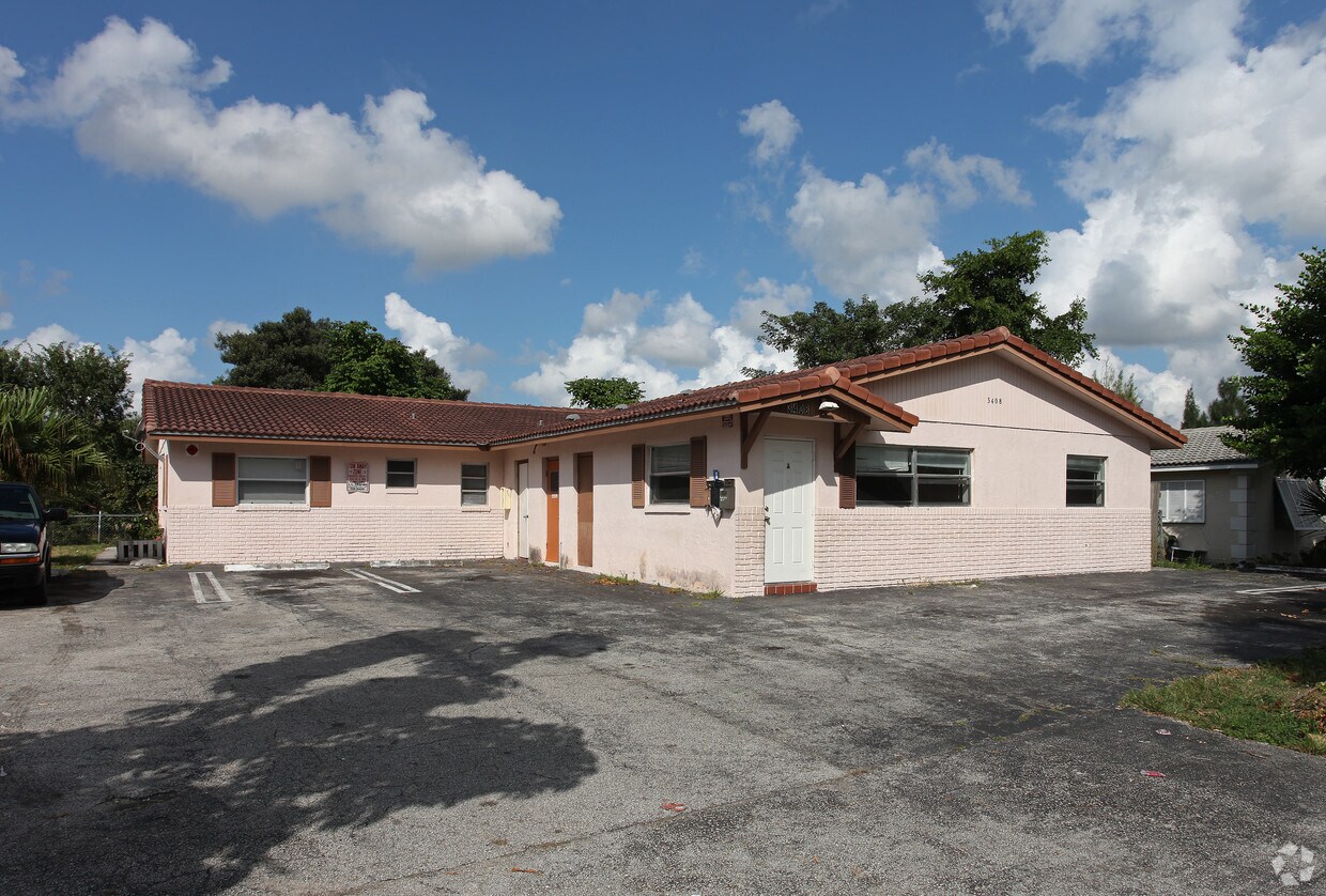 3408 Riverside Dr, Coral Springs, FL 33065 Apartments in Coral