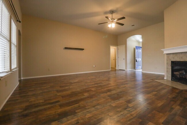 Foto del edificio - 3 Bed 2 Bath