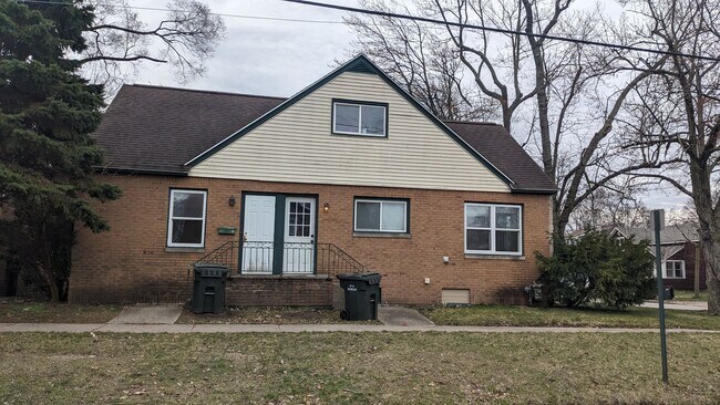 Building Photo - 1498 6th Street
