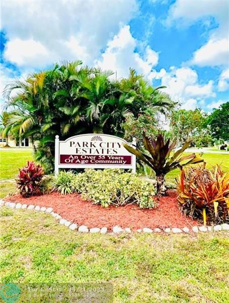 Foto principal - 8709 SW 16th St